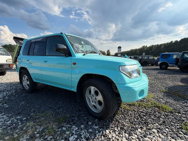 2000 Mitsubishi Pajero JDM car for sale — photo 8 of 14