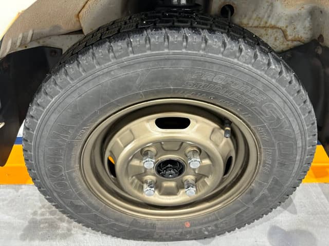 1992 Mitsubishi Minicab JDM car for sale — photo 17 of 23