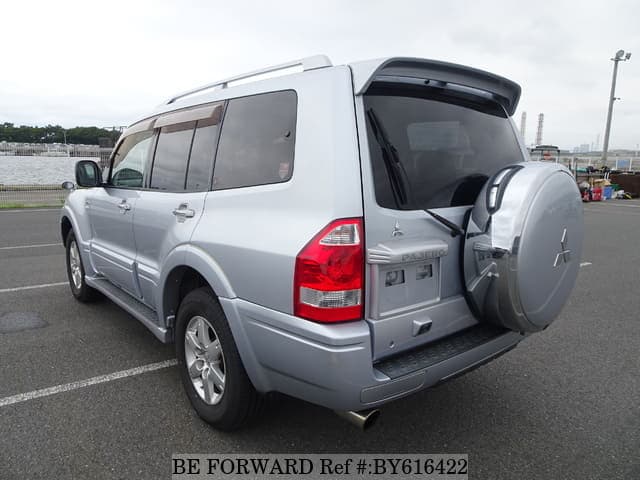 2005 Mitsubishi Pajero JDM car for sale — photo 3 of 25