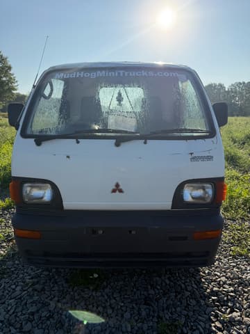 1998 Mitsubishi Minicab JDM car for sale — photo 5 of 9