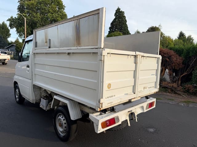 2001 Mitsubishi Minicab JDM car for sale — photo 10 of 25