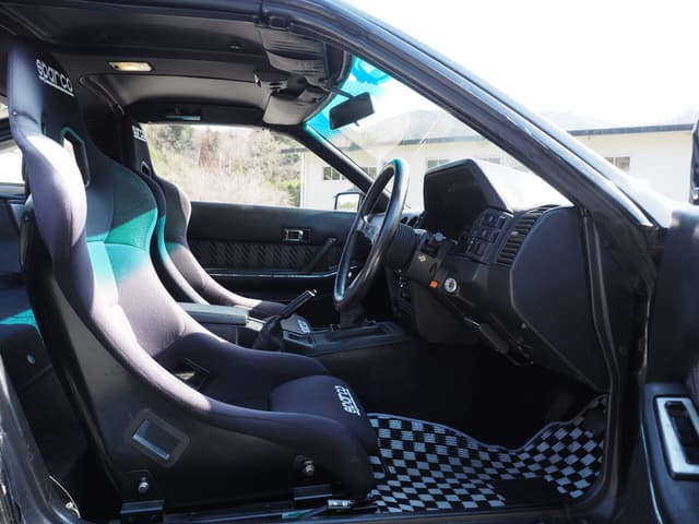 1985 Nissan Fairlady Z JDM car for sale — photo 18 of 23