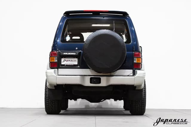 1993 Mitsubishi Pajero JDM car for sale — photo 7 of 25