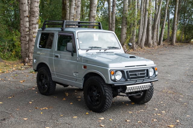 1997 Suzuki Jimny JDM car for sale — photo 3 of 15
