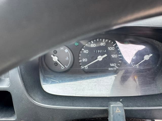 2000 Daihatsu Hijet JDM car for sale — photo 8 of 9