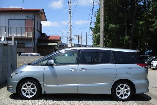 2007 Toyota Estima JDM car for sale — photo 6 of 25