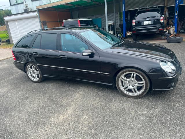 2004 Mercedes-Benz C Class JDM car for sale — photo 9 of 19