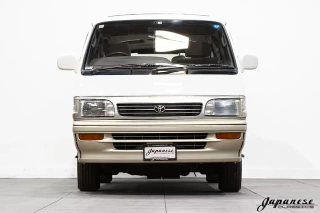 1995 Toyota HiAce JDM car for sale — photo 2 of 25