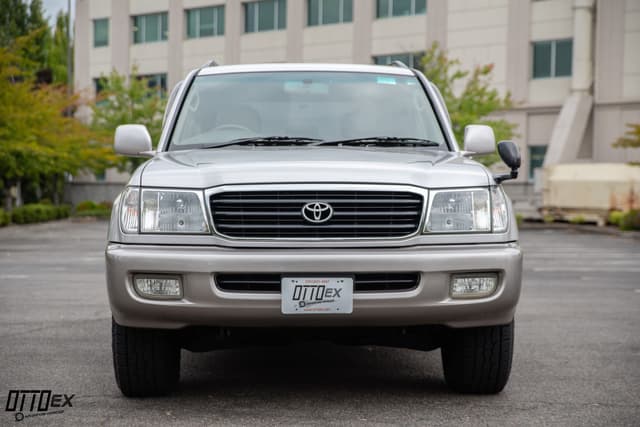2001 Toyota Land Cruiser JDM car for sale — photo 4 of 25