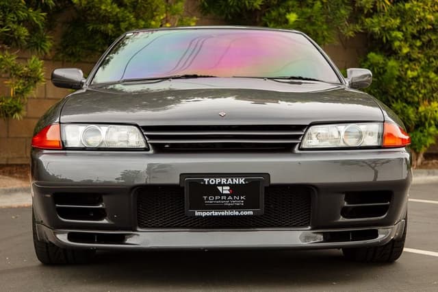 1990 Nissan Skyline JDM car for sale — photo 4 of 25