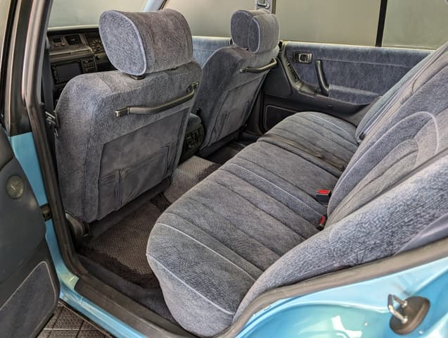 1995 Toyota Crown JDM car for sale — photo 20 of 25