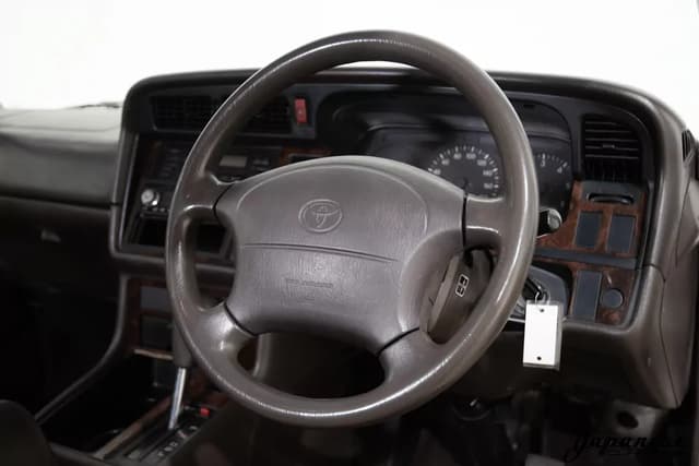 1997 Toyota HiAce JDM car for sale — photo 12 of 25