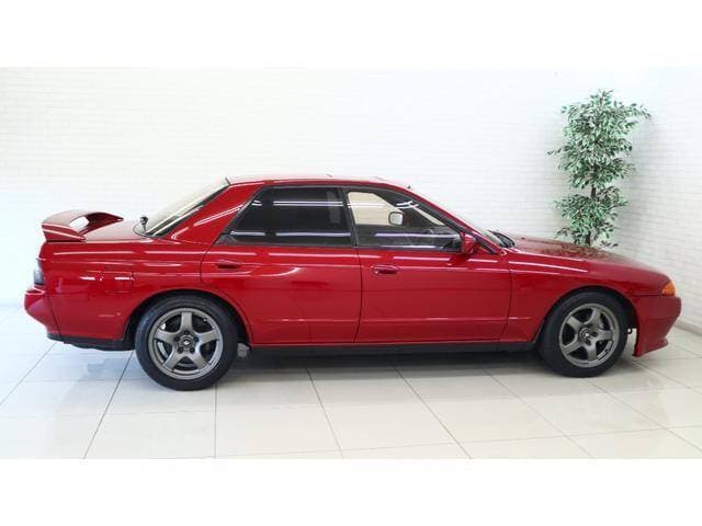 1990 Nissan Skyline JDM car for sale — photo 17 of 17