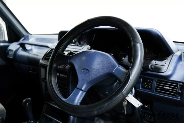 1991 Mitsubishi Pajero JDM car for sale — photo 13 of 25