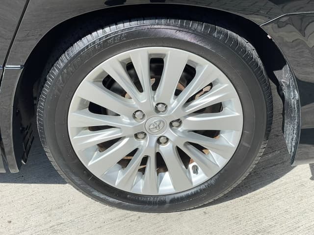 2012 Toyota Vellfire JDM car for sale — photo 14 of 25
