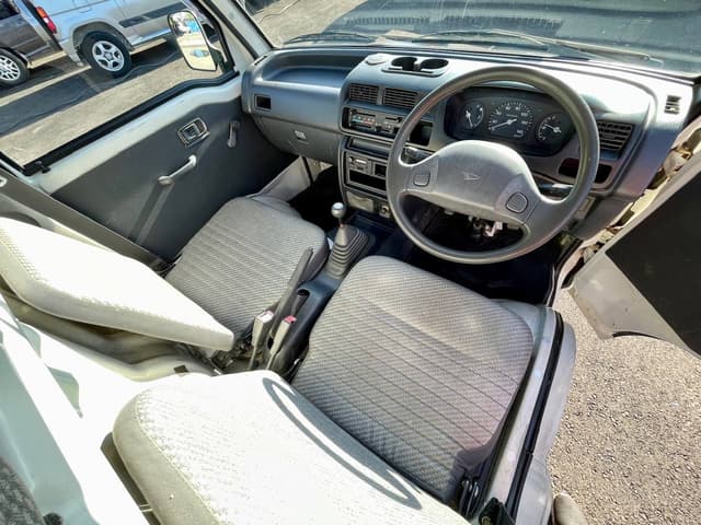 1999 Daihatsu Hijet JDM car for sale — photo 16 of 25