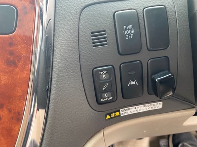 2003 Toyota Alphard JDM car for sale — photo 9 of 18