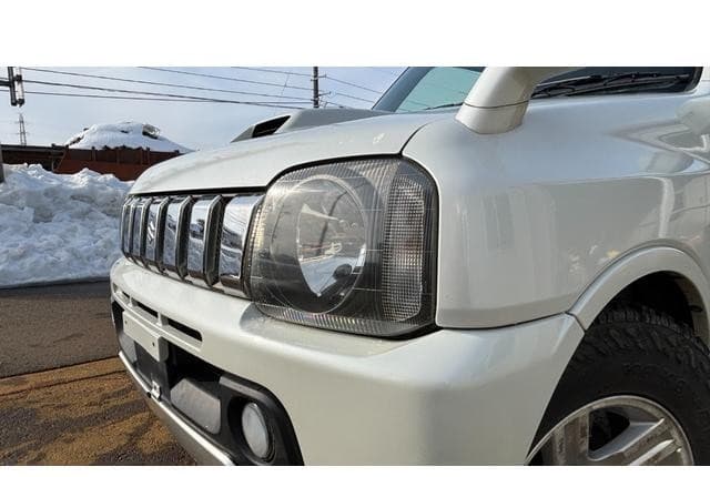 2010 Suzuki Jimny JDM car for sale — photo 25 of 25