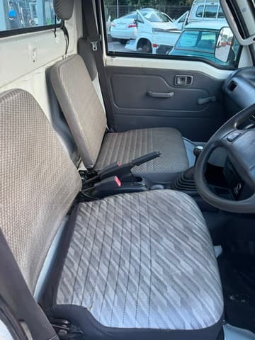 2000 Daihatsu Hijet JDM car for sale — photo 8 of 11