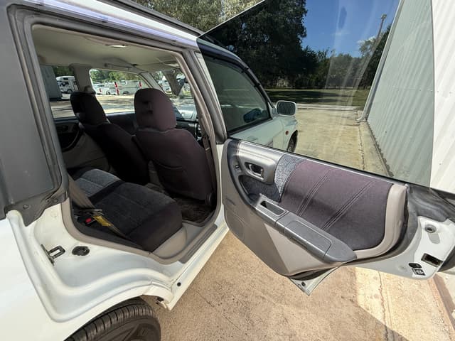 2000 Subaru Forester JDM car for sale — photo 15 of 21