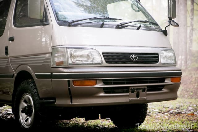 1995 Toyota HiAce JDM car for sale — photo 22 of 25