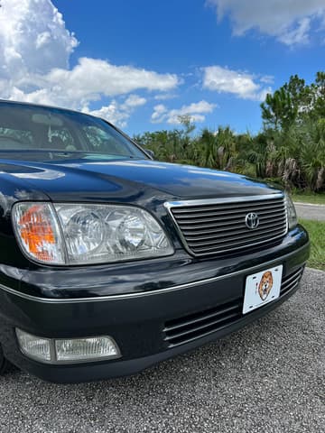 1995 Toyota Celsior JDM car for sale — photo 4 of 25