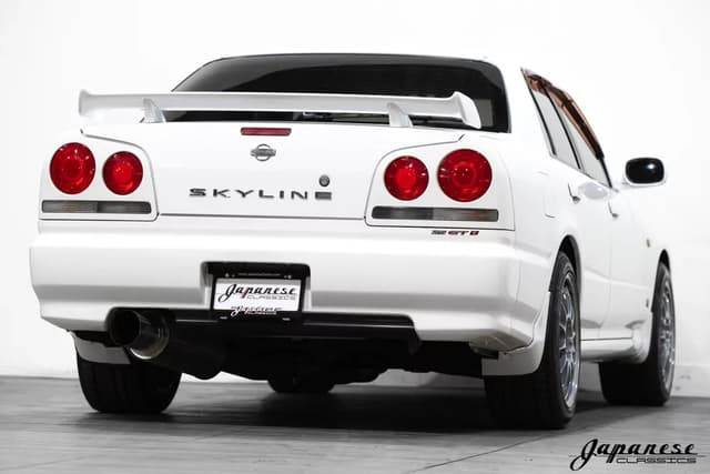 1998 Nissan Skyline JDM car for sale — photo 8 of 25