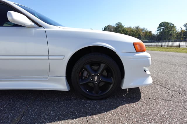 1998 Toyota Chaser JDM car for sale — photo 17 of 18