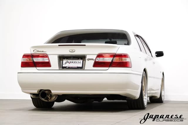 1996 Nissan Cima JDM car for sale — photo 8 of 25