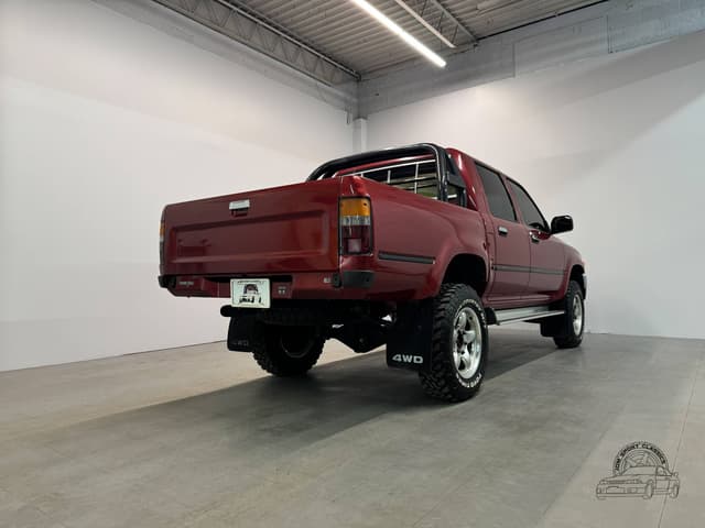 1992 Toyota Hilux JDM car for sale — photo 14 of 25