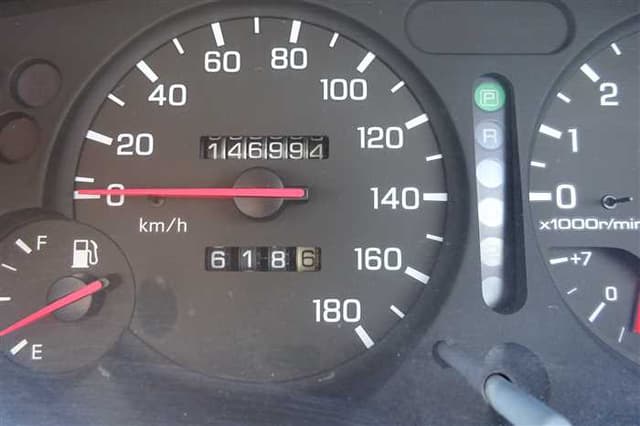 1996 Nissan Skyline JDM car for sale — photo 20 of 25