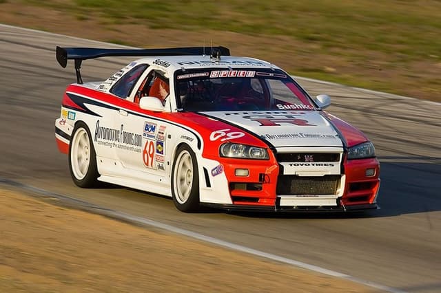 1999 Nissan Skyline JDM car for sale — photo 9 of 17