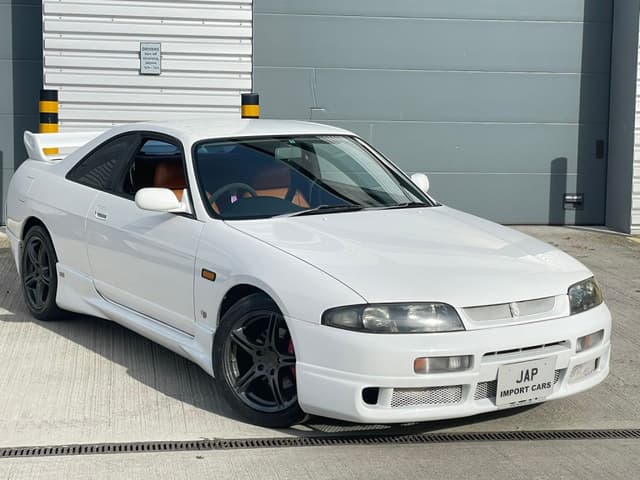 1995 Nissan Skyline JDM car for sale — photo 14 of 25