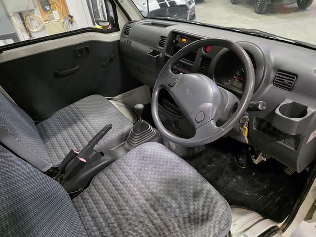 2008 Daihatsu Hijet JDM car for sale — photo 9 of 10