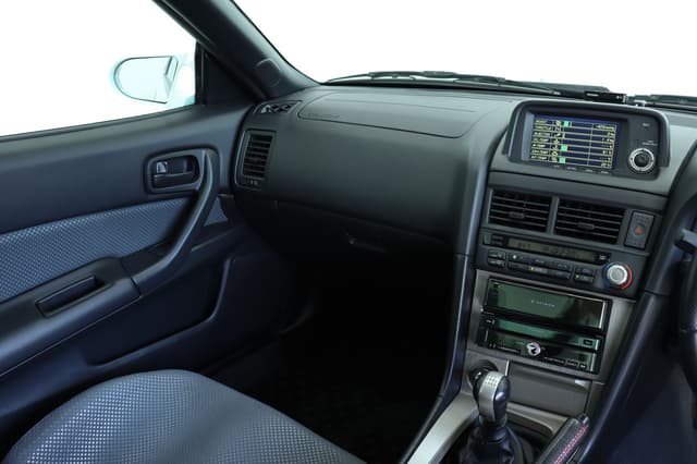 1999 Nissan Skyline JDM car for sale — photo 17 of 25