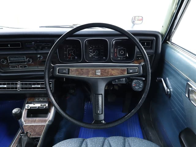 1974 Nissan Cedric JDM car for sale — photo 10 of 25