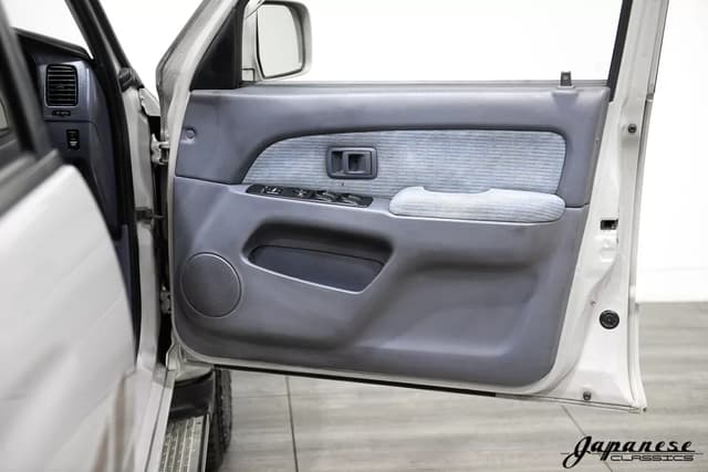 1996 Toyota Hilux JDM car for sale — photo 18 of 25