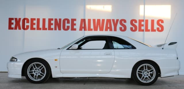 1995 Nissan Skyline JDM car for sale — photo 16 of 25