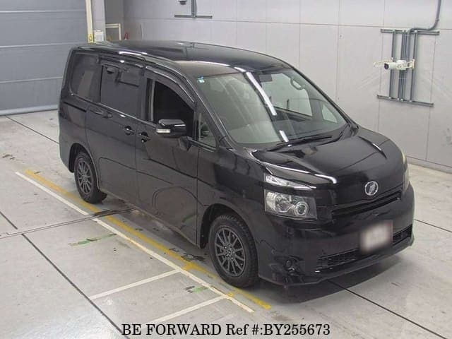 2008 Toyota Voxy JDM car for sale — photo 6 of 8