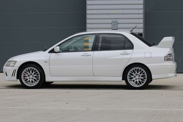 2002 Mitsubishi Lancer Evolution JDM car for sale — photo 21 of 25