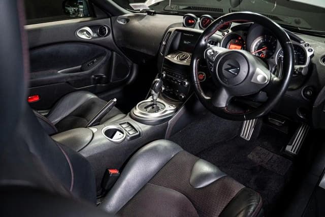 2010 Nissan Fairlady Z JDM car for sale — photo 19 of 20