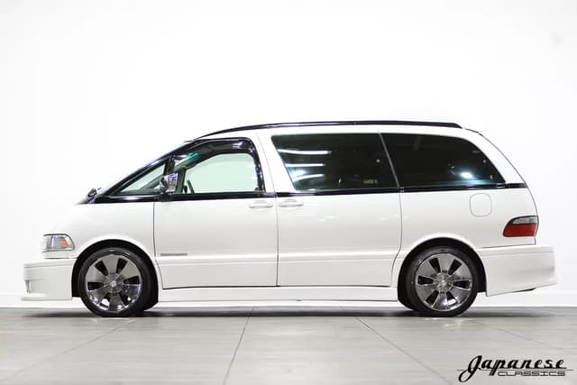 1996 Toyota Estima JDM car for sale — photo 4 of 25