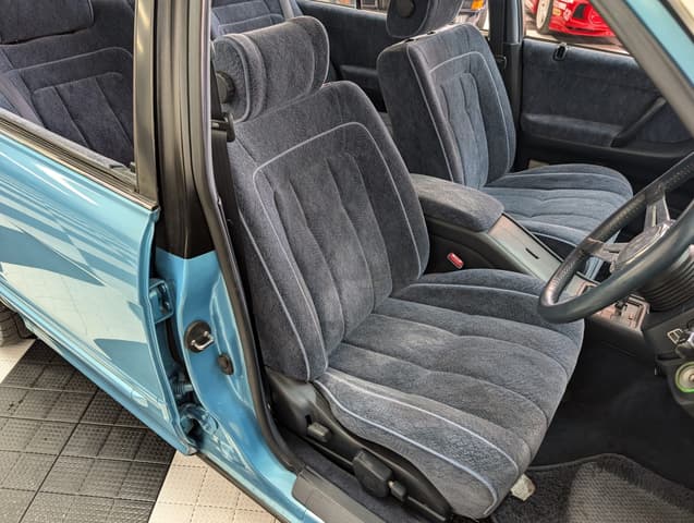 1995 Toyota Crown JDM car for sale — photo 10 of 25