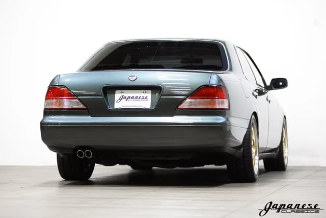 1995 Nissan Cedric JDM car for sale — photo 8 of 25