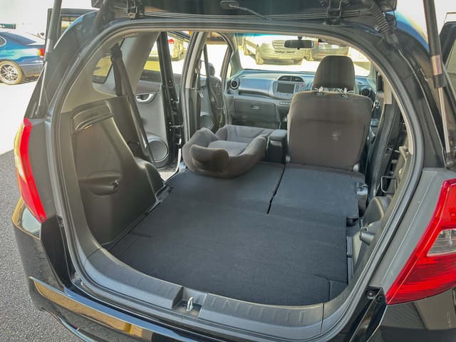 2010 Honda Fit JDM car for sale — photo 22 of 25