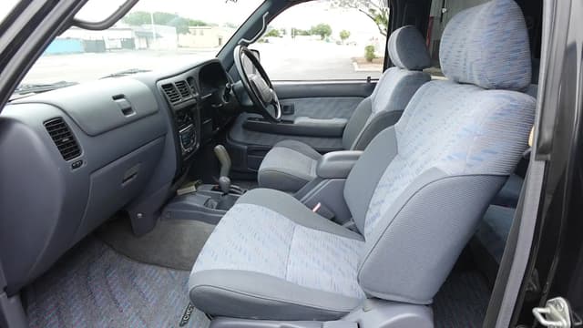 1998 Toyota Hilux JDM car for sale — photo 11 of 16