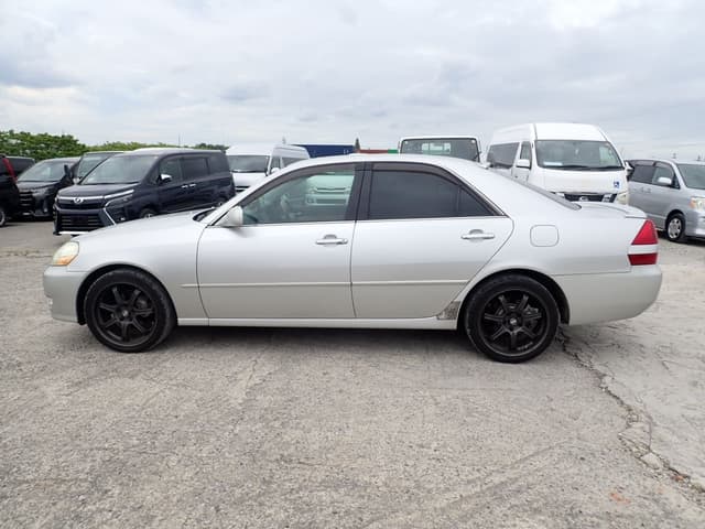 2000 Toyota Mark II JDM car for sale — photo 2 of 25