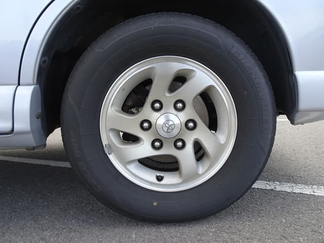 1999 Toyota Regius JDM car for sale — photo 12 of 25