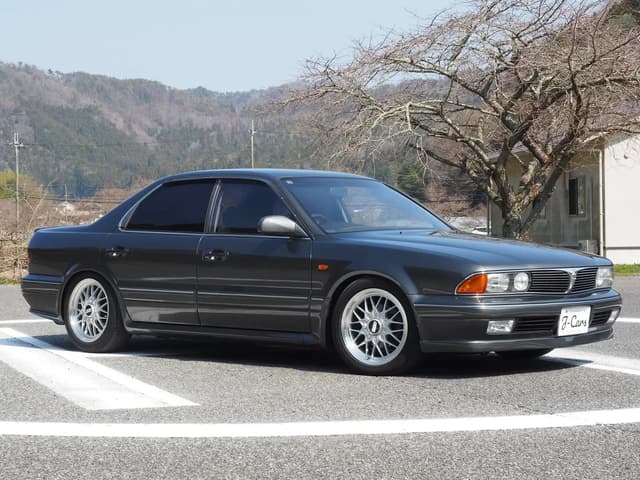 1990 Mitsubishi Diamante JDM car for sale — photo 21 of 25
