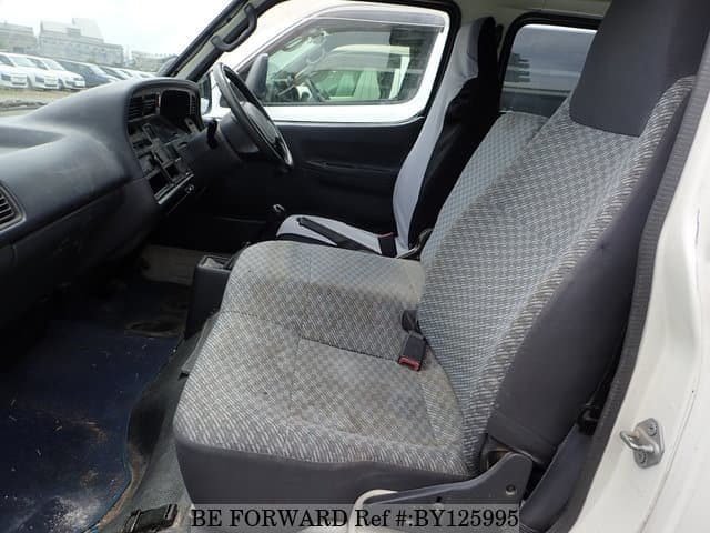 2002 Toyota HiAce JDM car for sale — photo 18 of 25